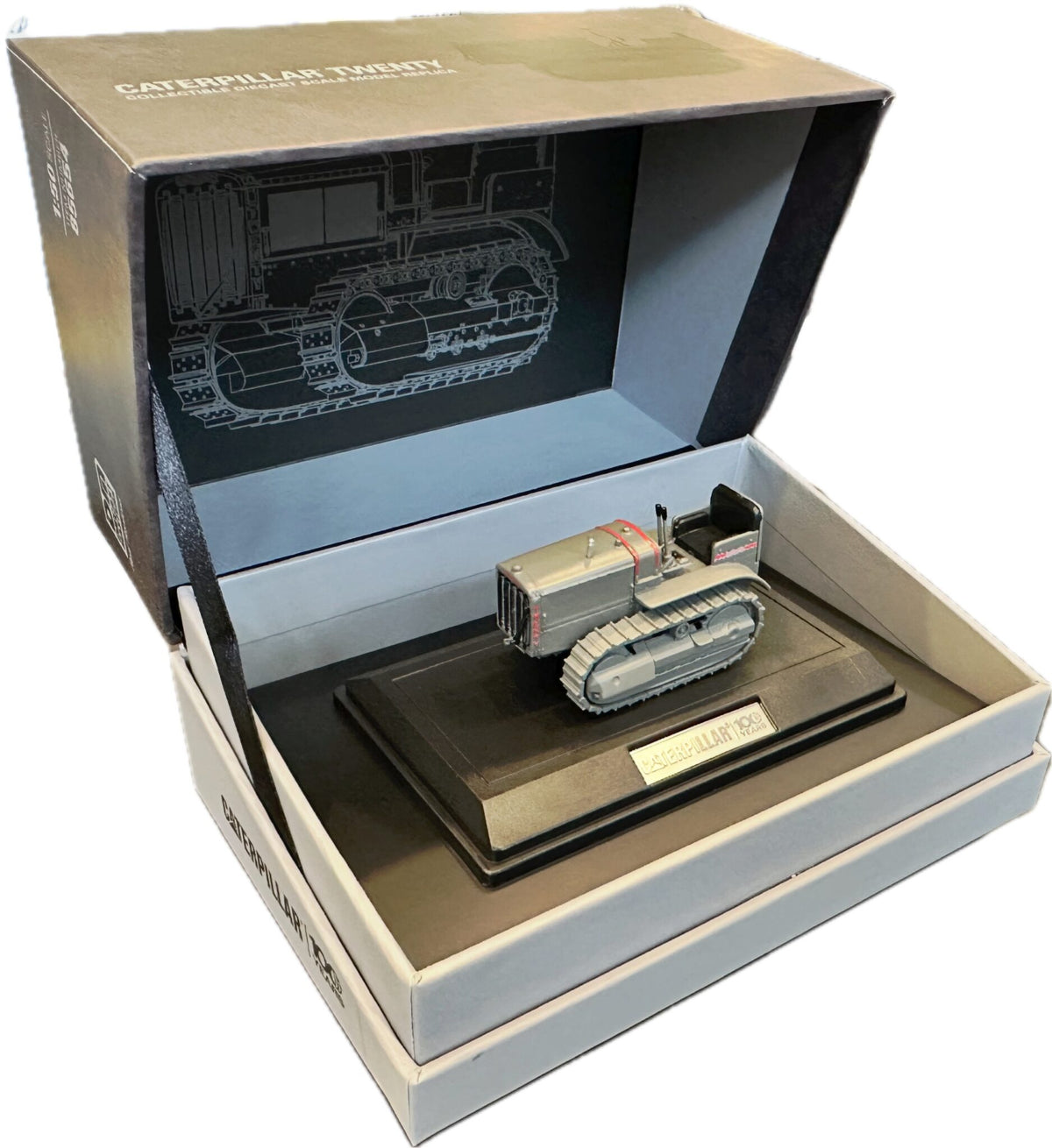 1:50 CAT TWENTY TRACTOR 85654